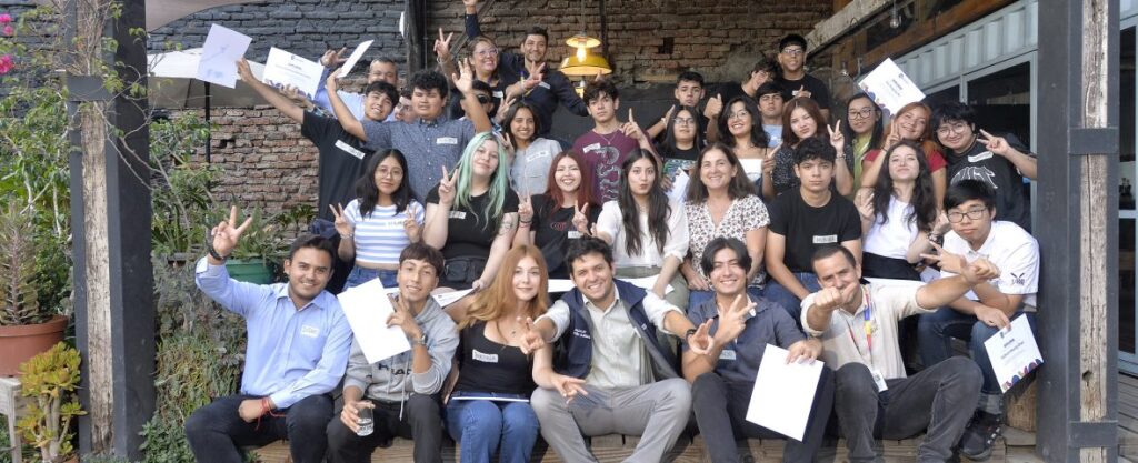 Las Becas Asistencia, Excelencia Académica y Talento beneficiarán a estudiantes de Independencia con fondos de hasta $250.000. 