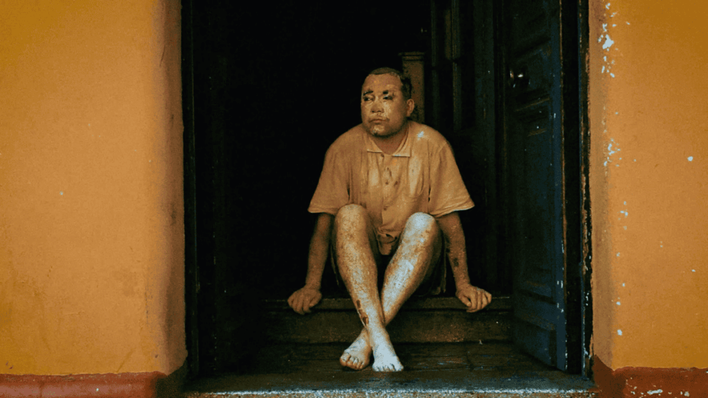 Lindoytriste debuta con balada sobre el primer amor