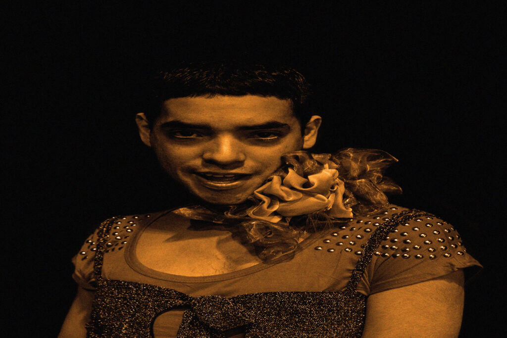 “Noche tan Linda” una historia sobre identidad, género y resiliencia