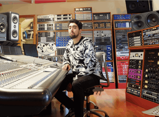 Cheikuba estrena su disco debut "El Tiempo"