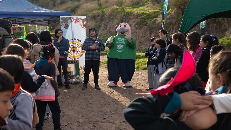 Voluntarios retiran más de 640 kilos de basura en Puente Alto