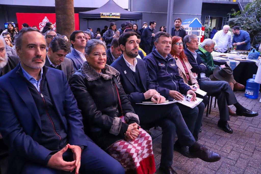 Lácteos de Chile para el mundo: Minagri anuncia Cumbre