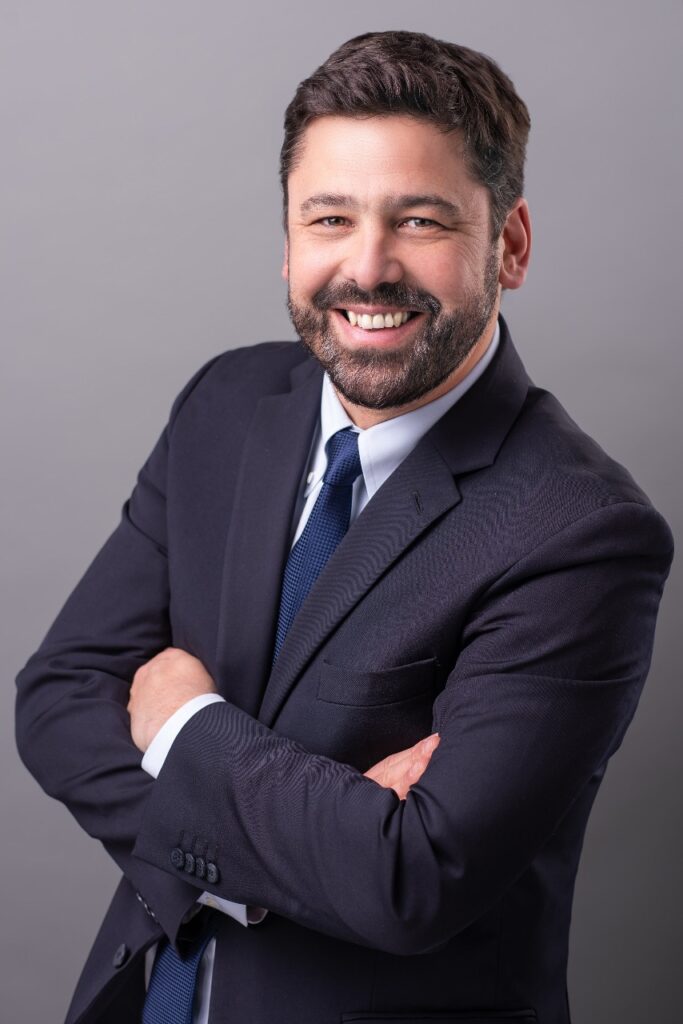 El proceso de reavalúo fiscal de las propiedades se realiza cada cuatro años y los incrementos de contribuciones han sido significativos. 