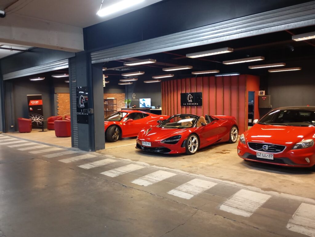 La Cochera inaugura en Mall Sport el primer Coffee & Car Spa