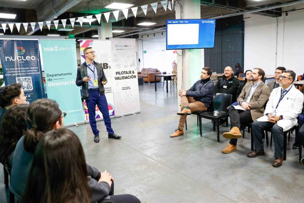 Providencia digitaliza visitas domiciliarias con piloto en salud