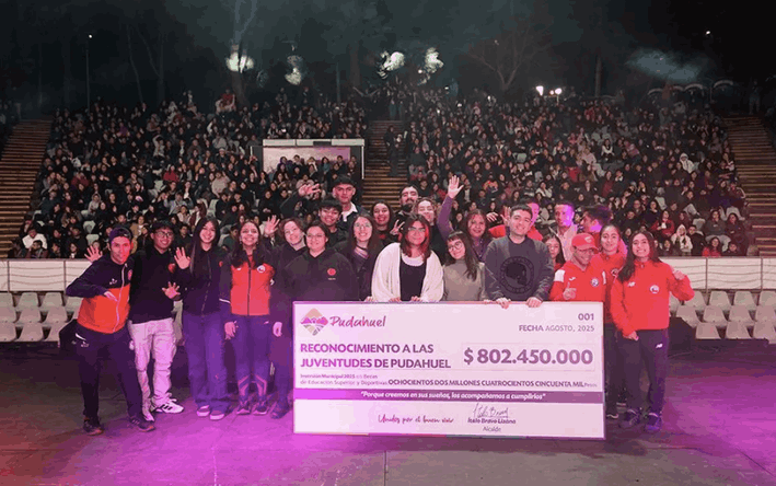 Becas de Educación Superior y Deportes a jóvenes de Pudahuel