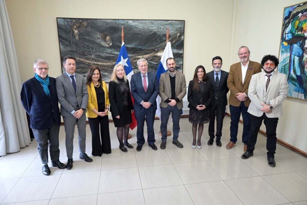 Alianza binacional Chile-Finlandia en tecnología sostenible