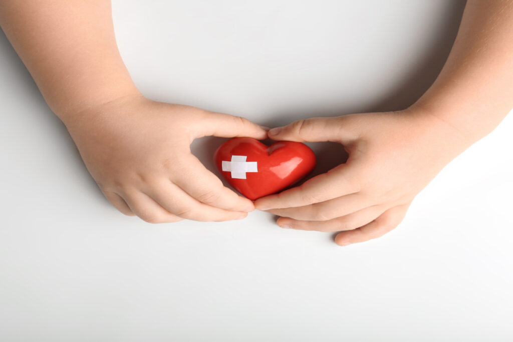 Hospital Roberto del Río avanza en cardiopatías congénitas