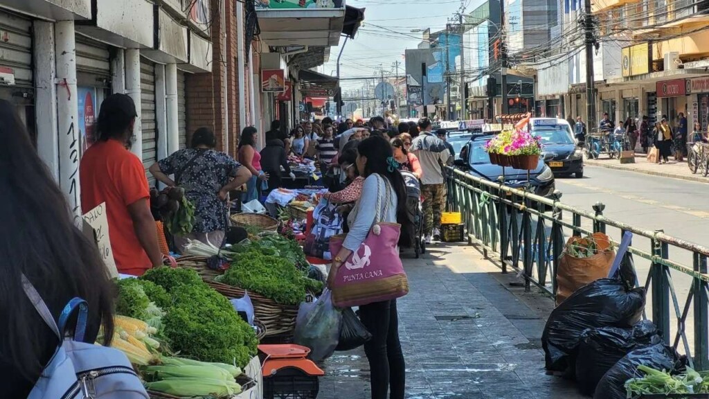 Piden acciones contra quienes abastecen al comercio ilegal