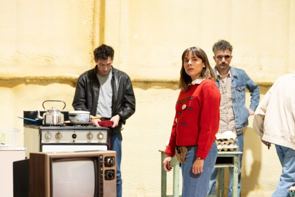 Cautivo: Debut teatral de Omegna inspirado en histórico secuestro