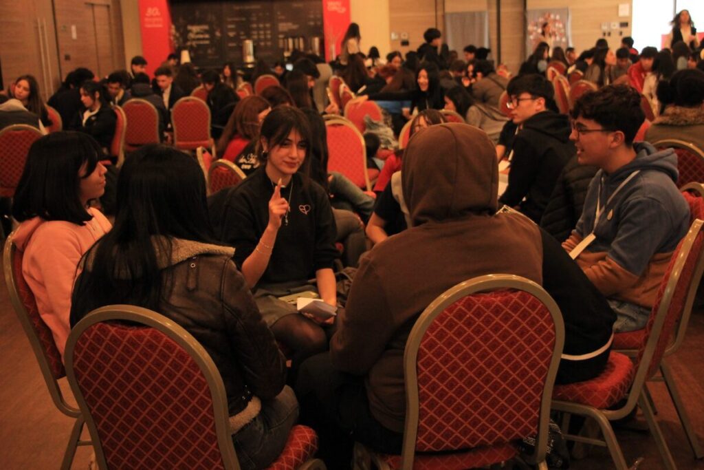 Recoleta: Estudiantes fortalecen liderazgo Cumbre “En Voz en Alta”