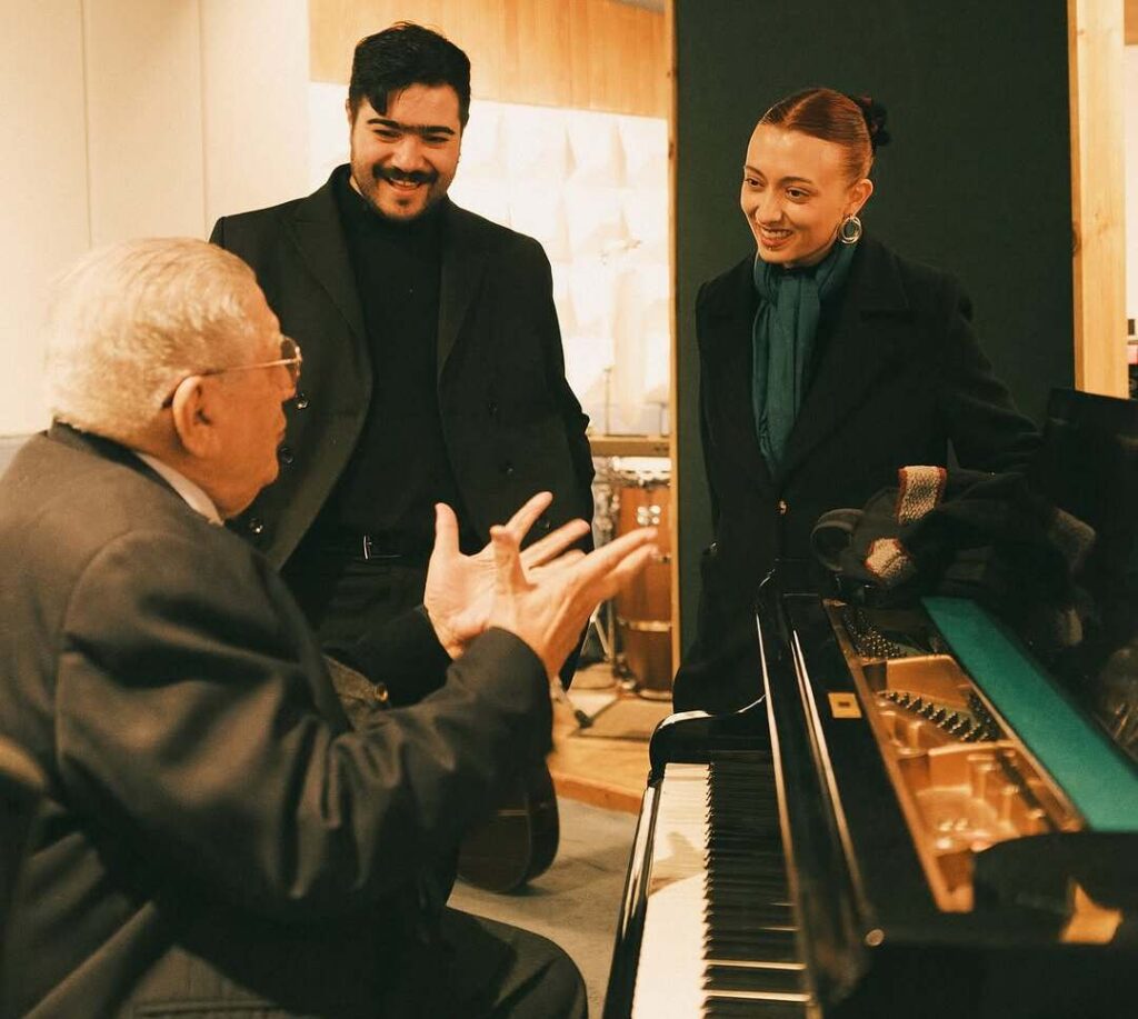 Catalina y Las Bordonas reversionan sufrir con Valentín Trujillo