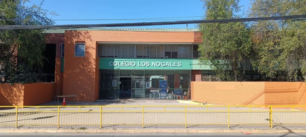 Puente Alto renueva el Colegio Los Nogales con Chile Pinta 2025