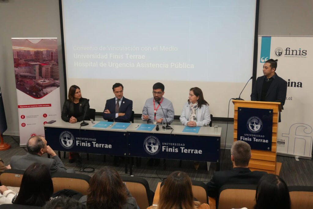 U. Finis Terrae y HUAP fortalecen convenio en salud e innovación