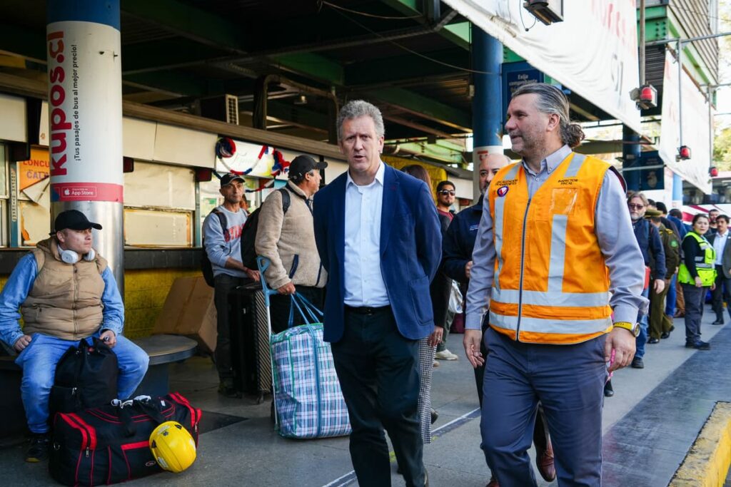 Plan 18 a 18: MTT fiscaliza más de 4.500 buses y 8.000 pasajeros