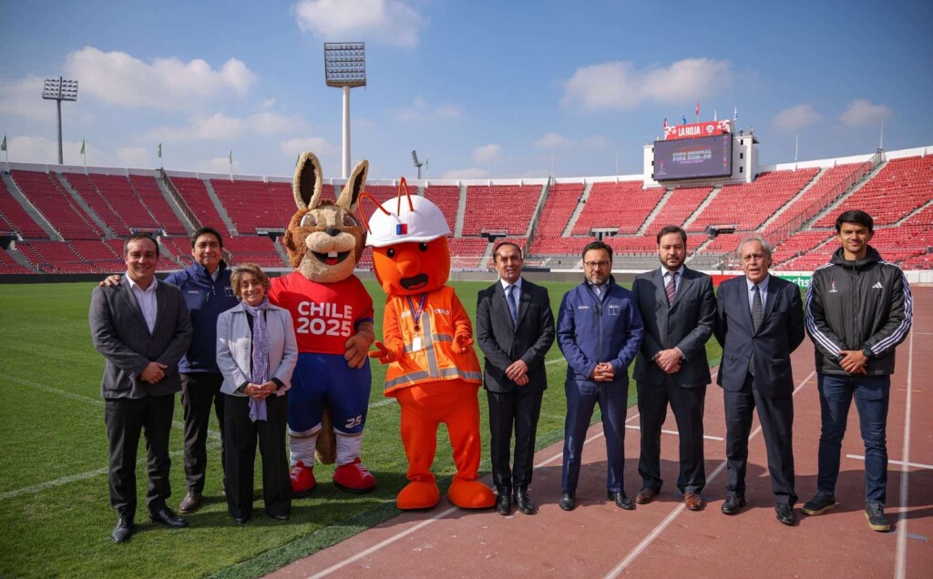 Autoridades visitan obras de mejoramiento del Estadio Nacional