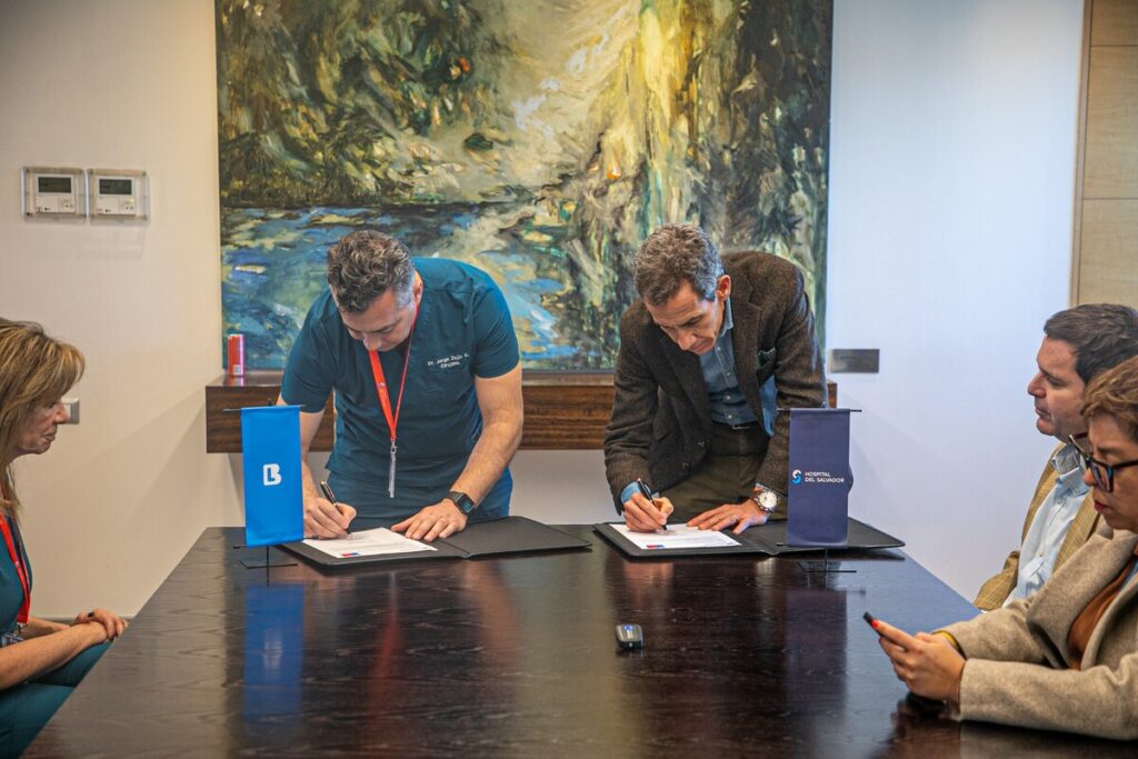 Lo Barnechea y Hospital del Salvador reducen listas de espera