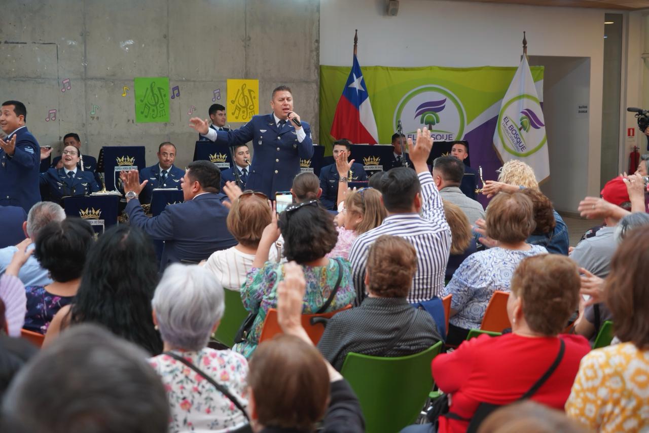 Exitosa presentación de la Big Band en la comuna de El Bosque