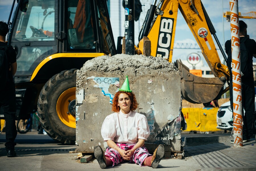 Demolición” inaugura Casa Ensayo: un potente unipersonal sobre la crisis humana en la era tecnológica