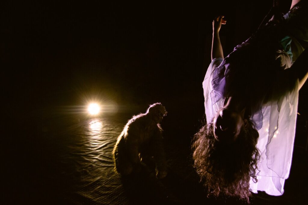 Estrellas Homínidas: ciencia y danza en montaje interdisciplinario