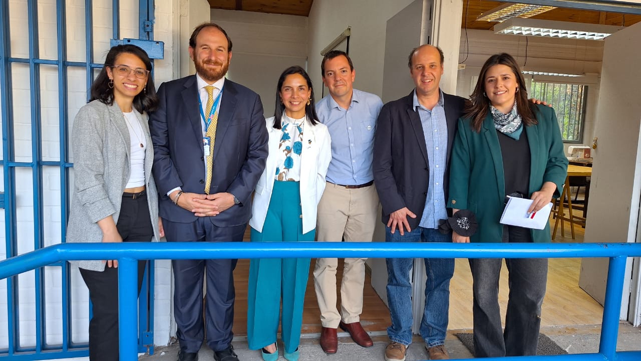 Huechuraba lanza Espacio Impulsa y gradúa a 37 emprendedores en habilidades digitales