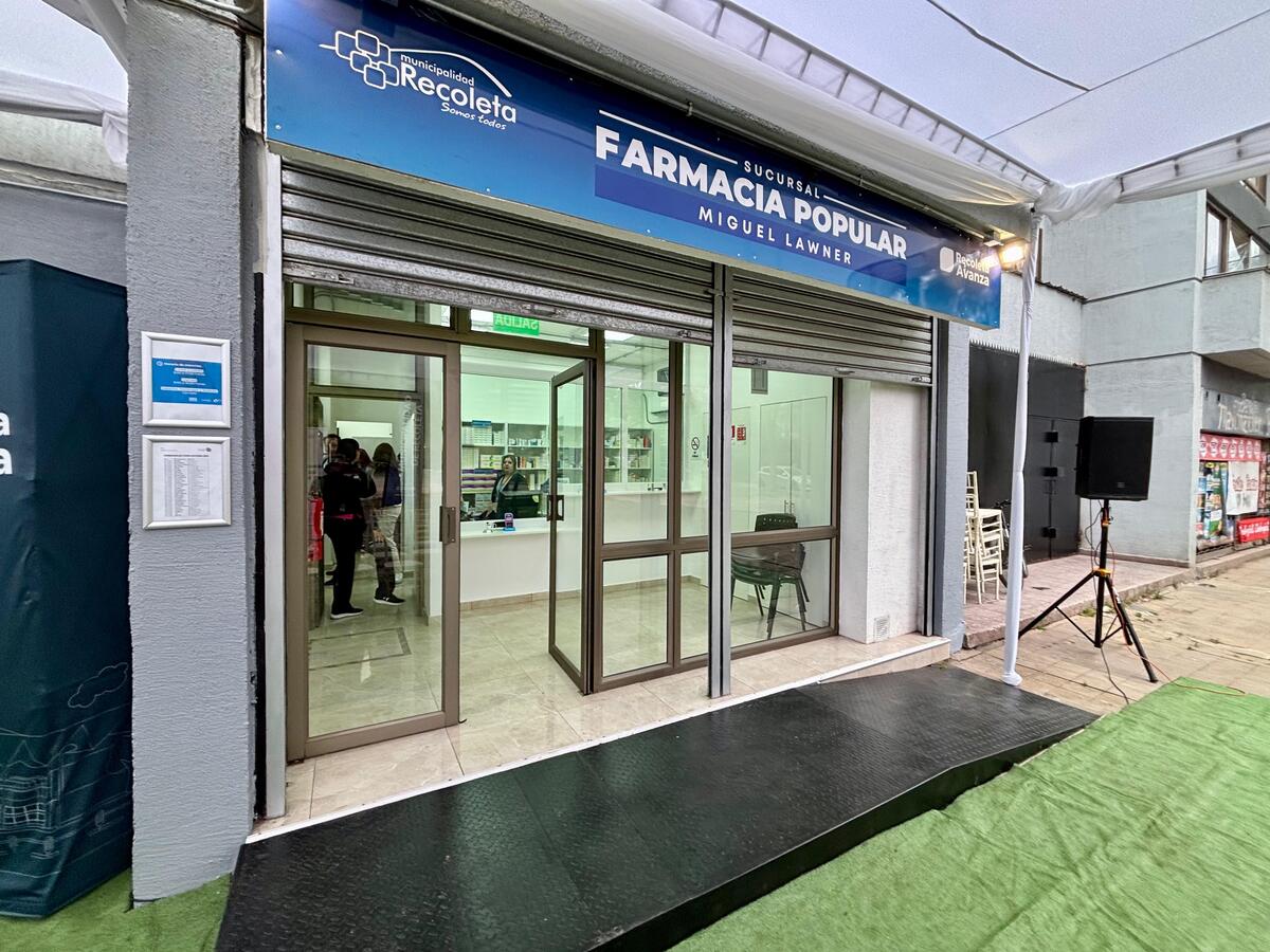 Recoleta inaugura nueva sucursal de Farmacia Popular