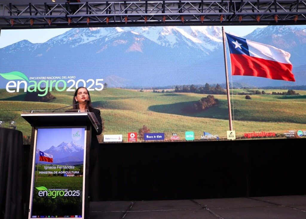 Ministra Fernández destaca crecimiento de un 5,8% del agro chileno
