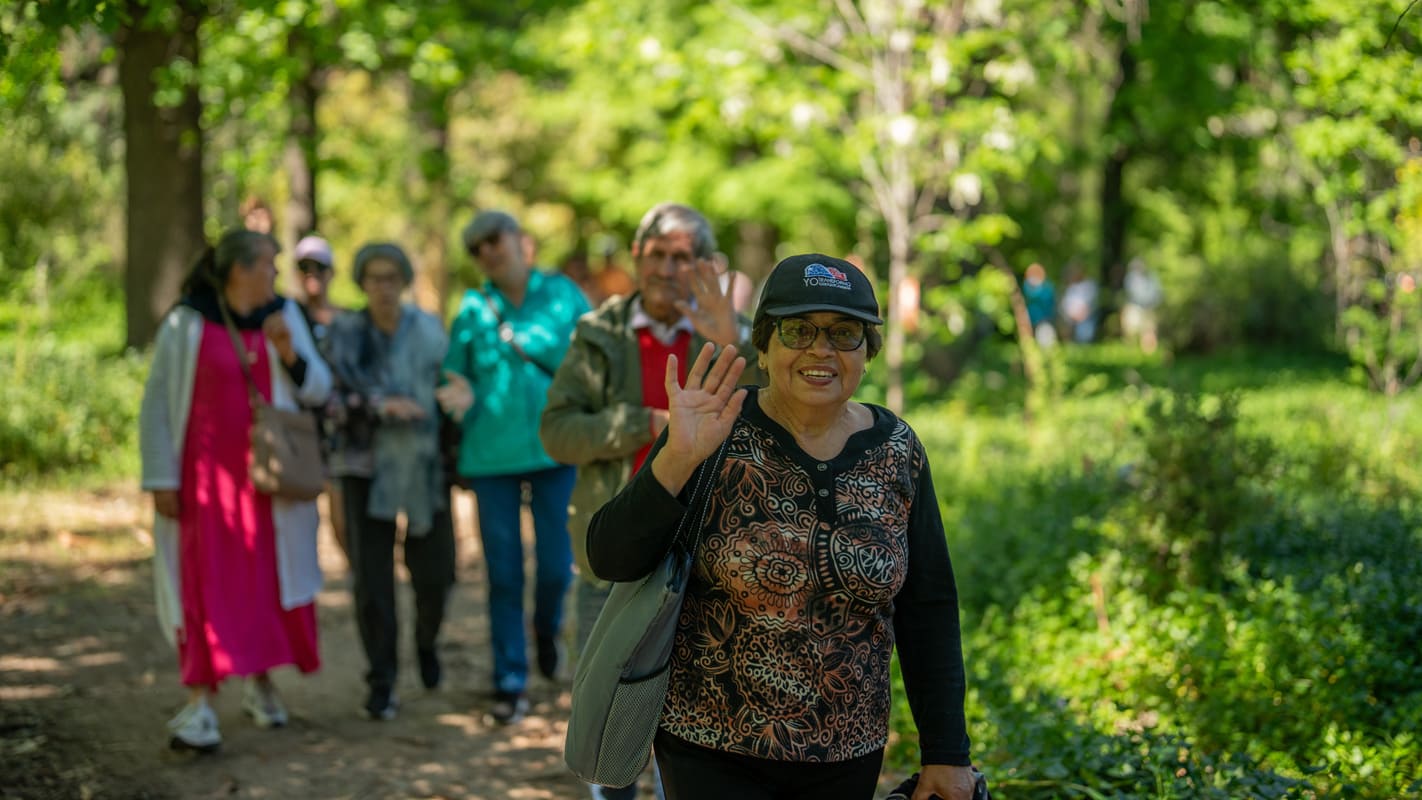 Sernatur invita a personas mayores a disfrutar los últimos viajes del año