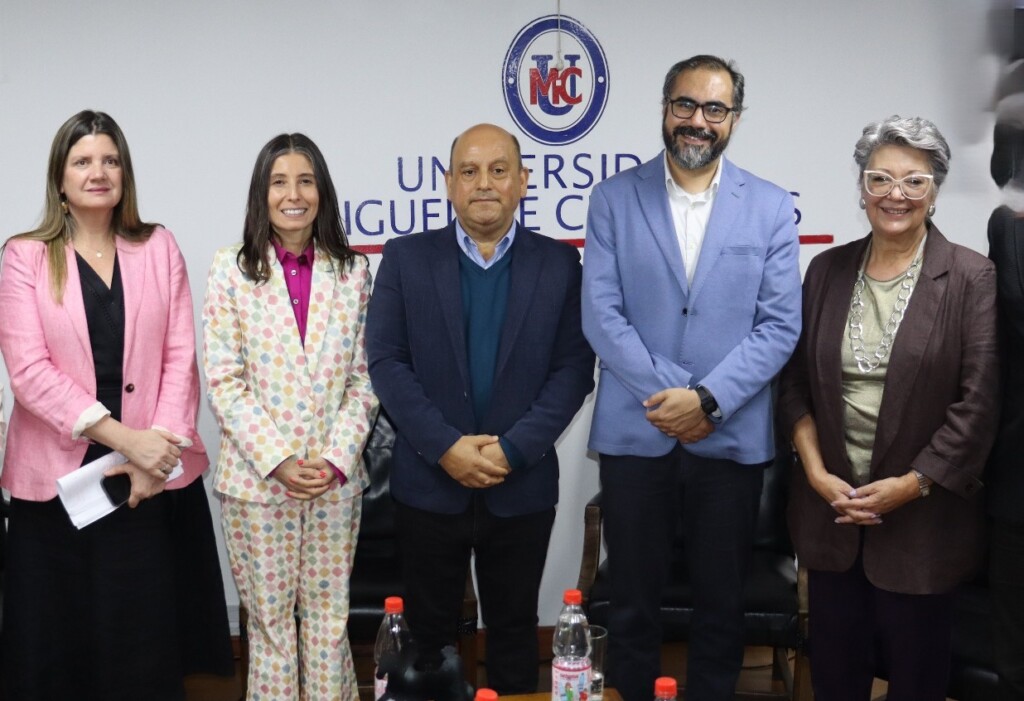 Gobierno impulsará cambios para apoyar a estudiantes no tradicionales en la educación superior