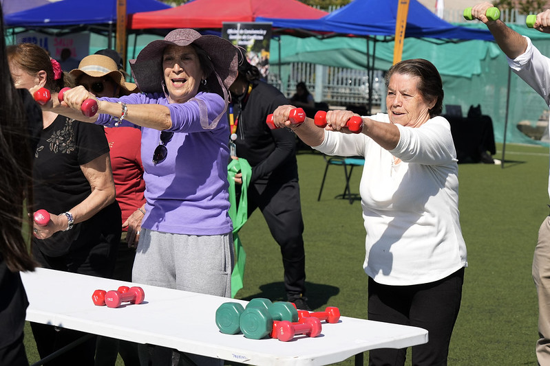 Independencia celebra Olimpiadas Senior con más de 300 adultos