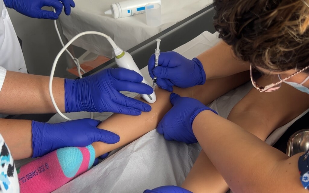 Hospital Roberto del Río mejora movilidad de niños con parálisis cerebral gracias al bótox