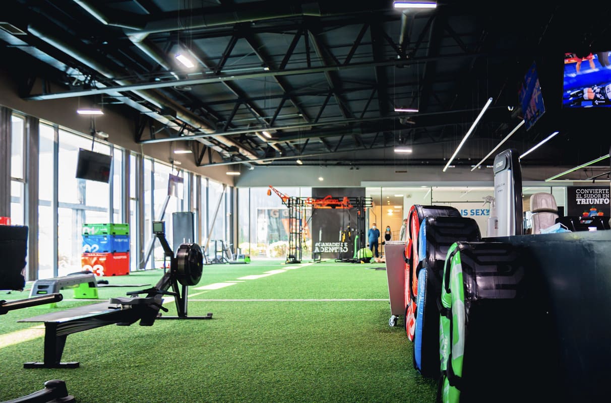  DMOOV inicia su expansión en Chile y abre gimnasio en Mall Sport