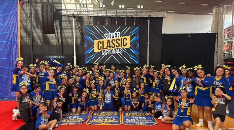 Cheerleaders de La Pintana brillan con logros nacionales en campeonato escolar