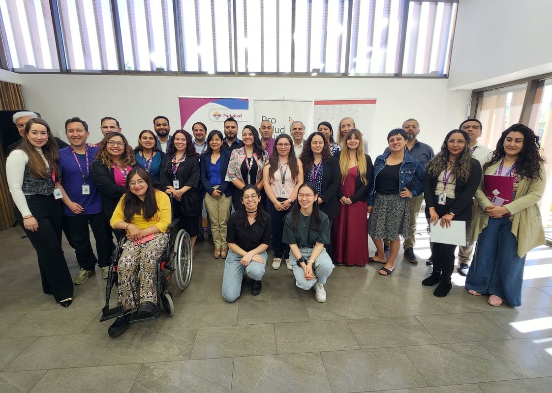 Pudahuel reduce quiebres de stock de 80% a 12% en farmacias populares gracias a innovador sistema de gestión