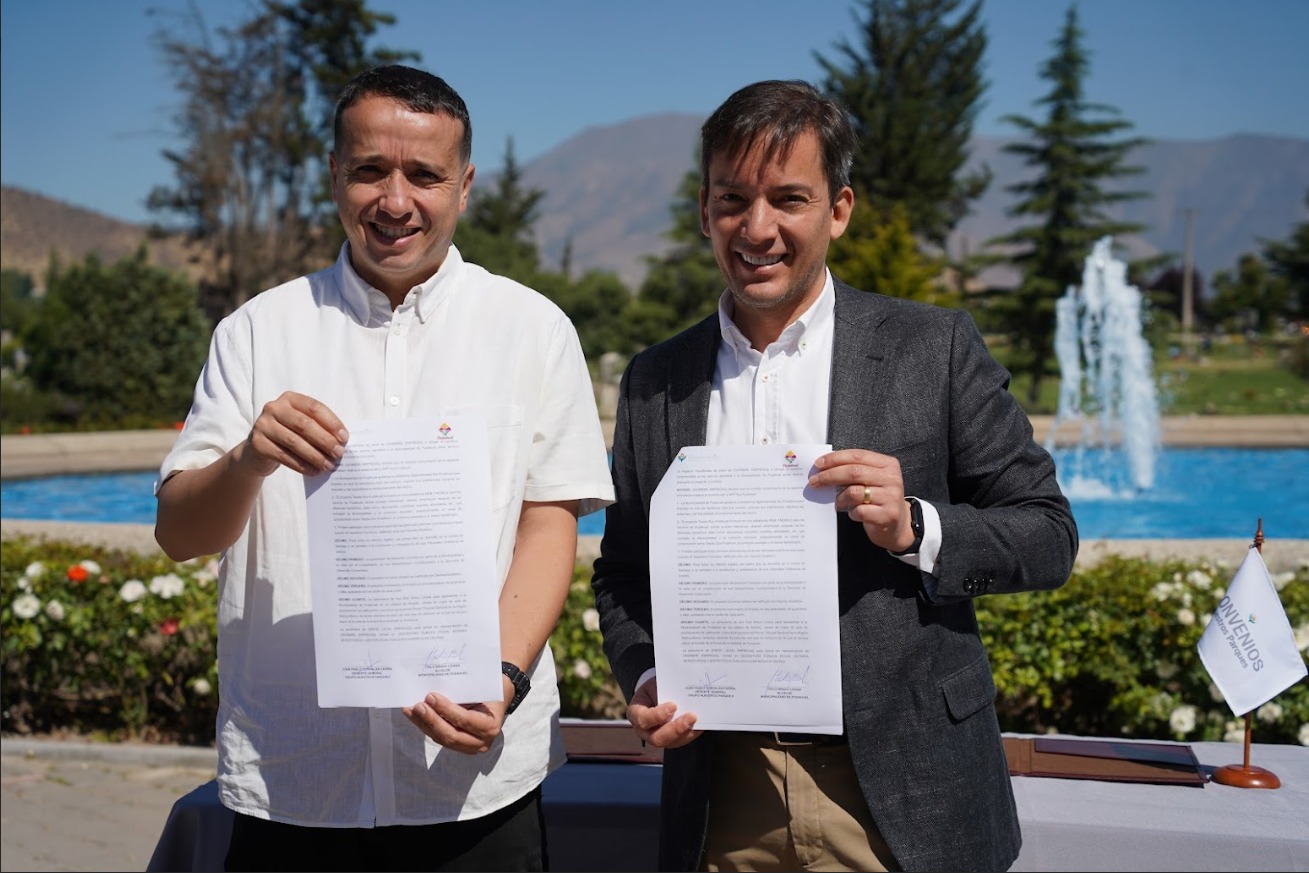 Grupo Nuestros Parques y Municipalidad de Pudahuel firman alianza