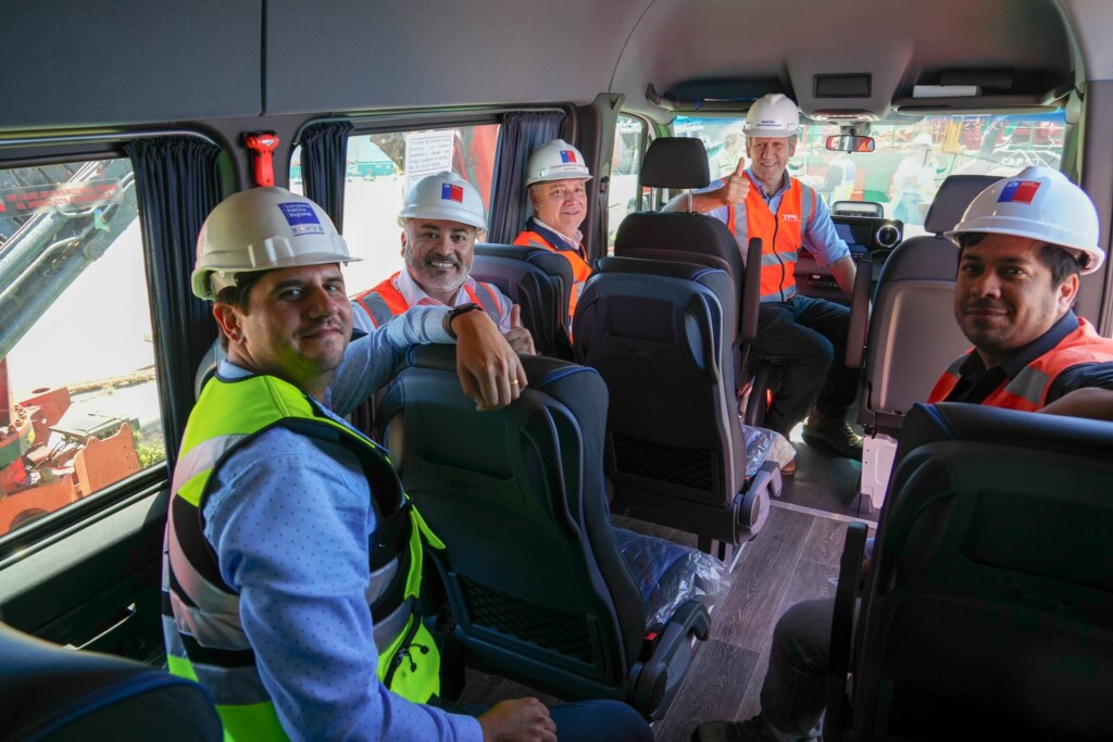 MTT presenta primer transporte público subsidiado terrestre que operará en la Isla Robinson Crusoe