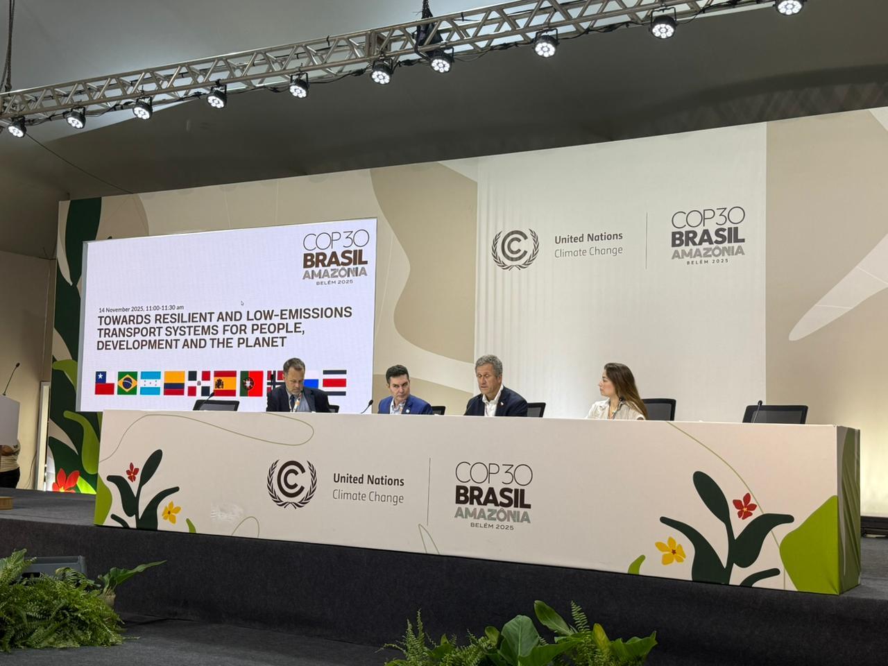 Chile impulsa acuerdo global para un transporte más limpio