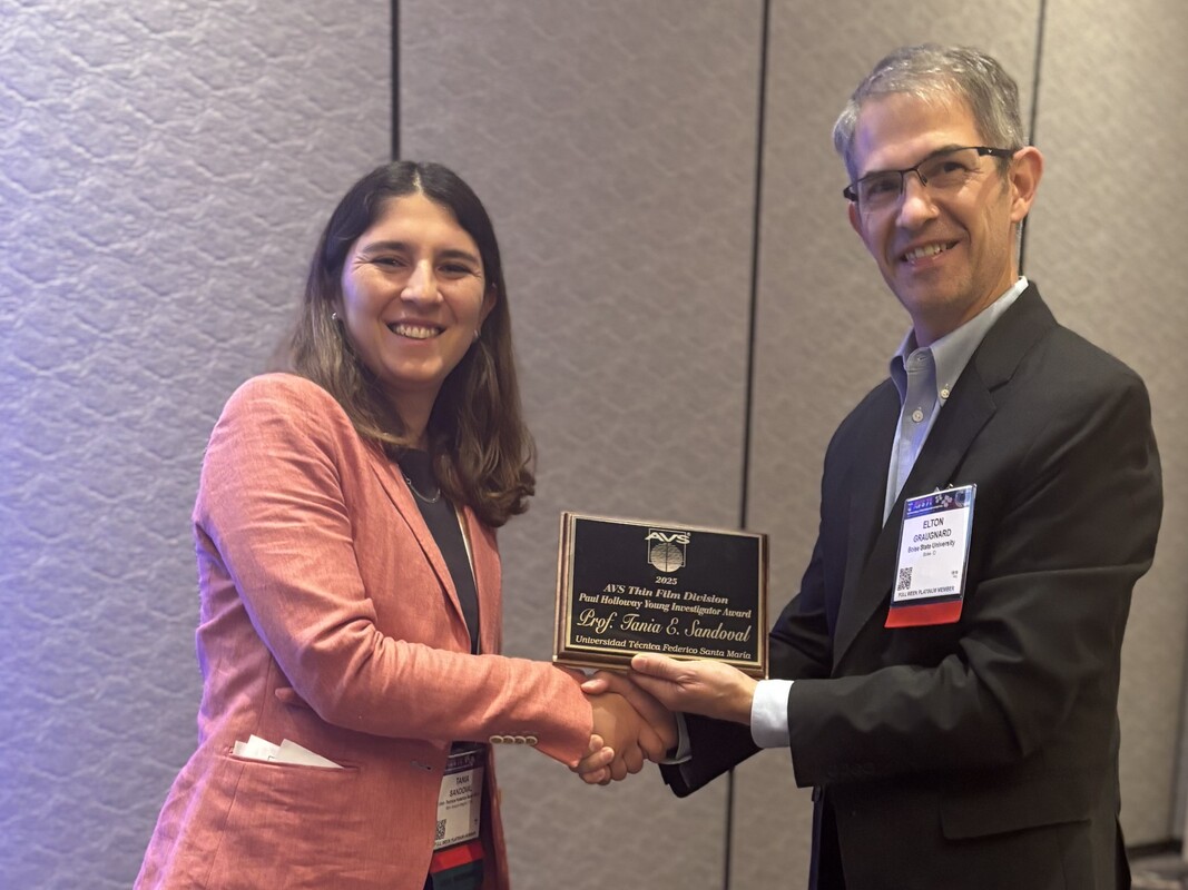 Académica de la USM recibe premio internacional 