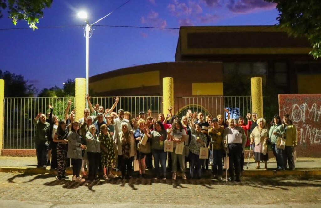 San Bernardo inaugura nuevas luminarias peatonales en calle San Alfonso