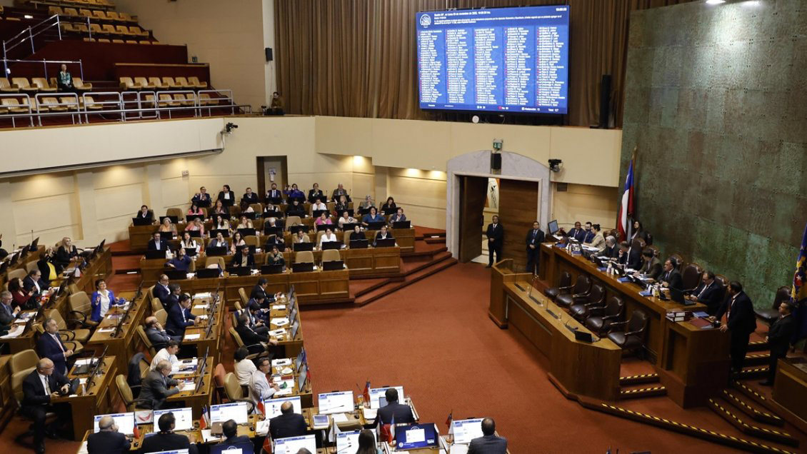 Fragmentación del Congreso: LLYC advierte complejos desafíos legislativos para el próximo Gobierno de Chile