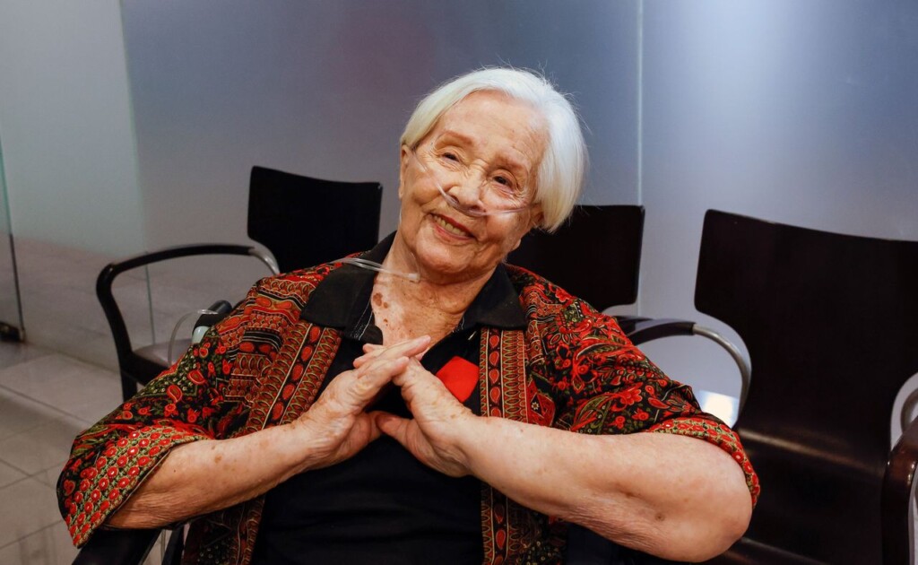 Universidad de Chile distingue a Delfina Guzmán con la Medalla al Mérito Cultural Pedro de la Barra por sus siete décadas de trayectoria