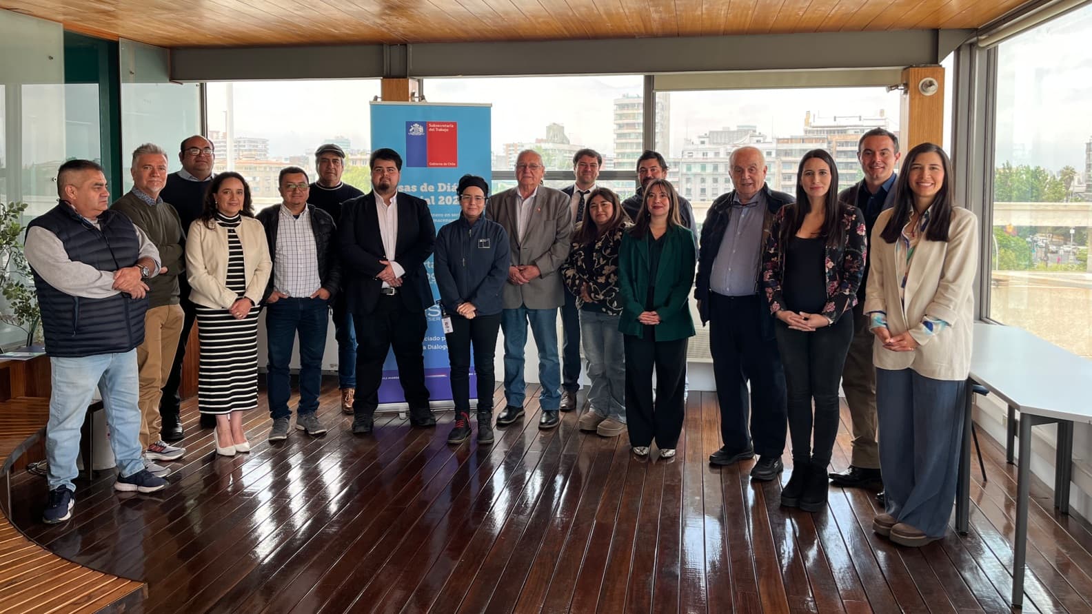 Universidad SEK finaliza exitosa Mesa de Diálogo Social en Santiago