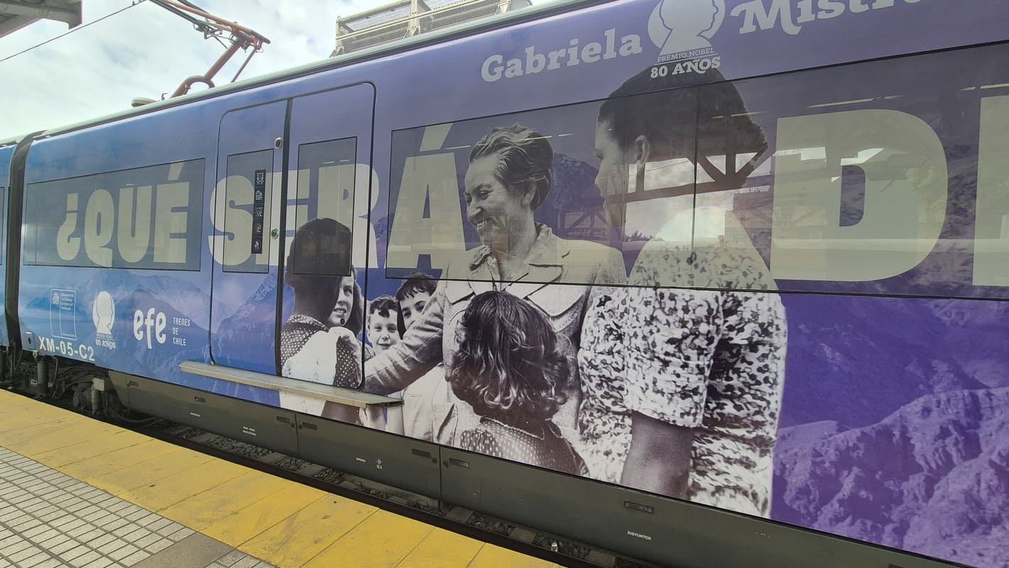 Tren Gabriela Mistral: EFE inaugura servicio especial en homenaje a los 80 años del Premio Nobel