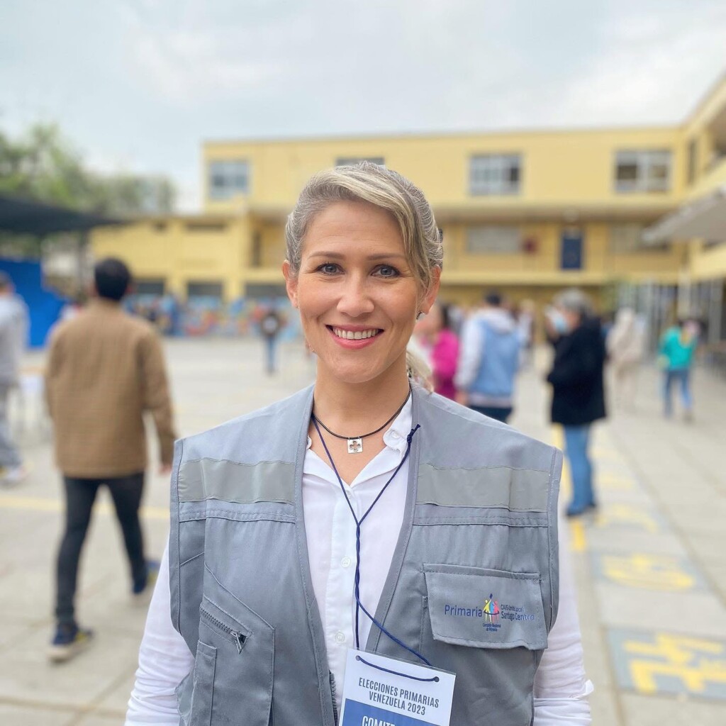 Maduro no entregará el poder: exembajadora venezolana en Chile advierte resistencia total del régimen