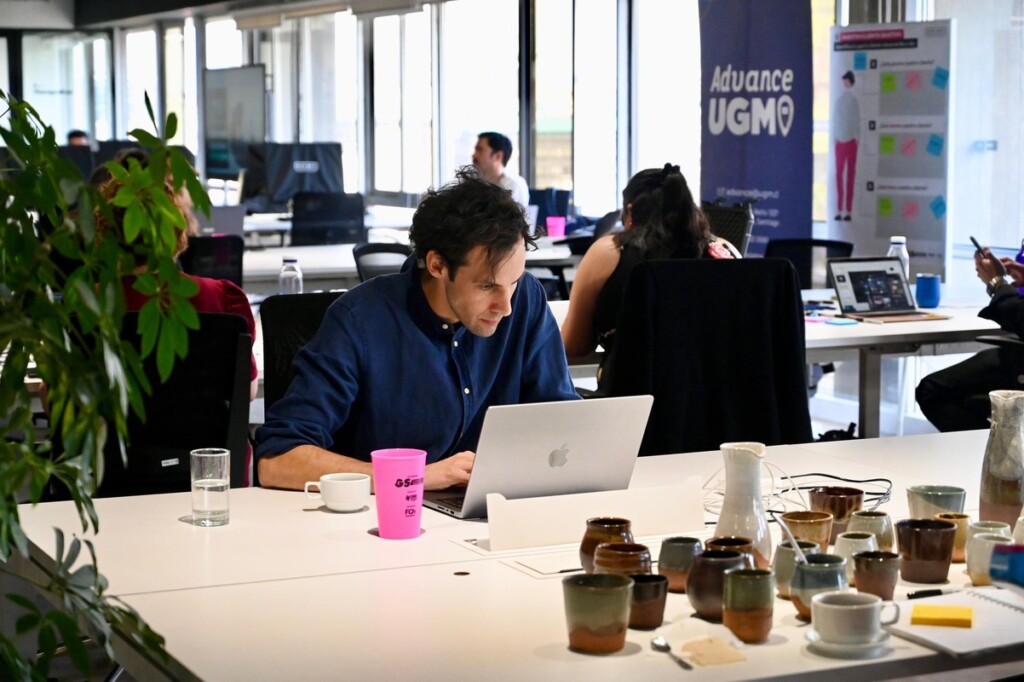 Gobierno de Santiago y Fundación Chile inauguran el Hub Metropolitano, el primer espacio público para impulsar el emprendimiento en la RM