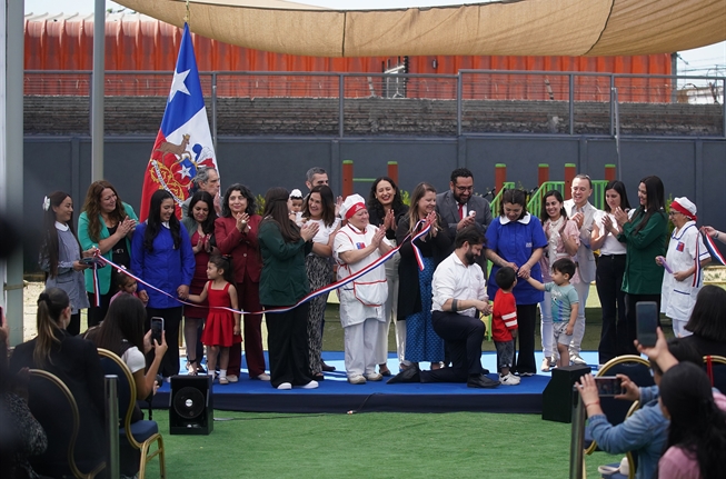 Presidente Boric inaugura Jardín Infantil en Lo Espejo