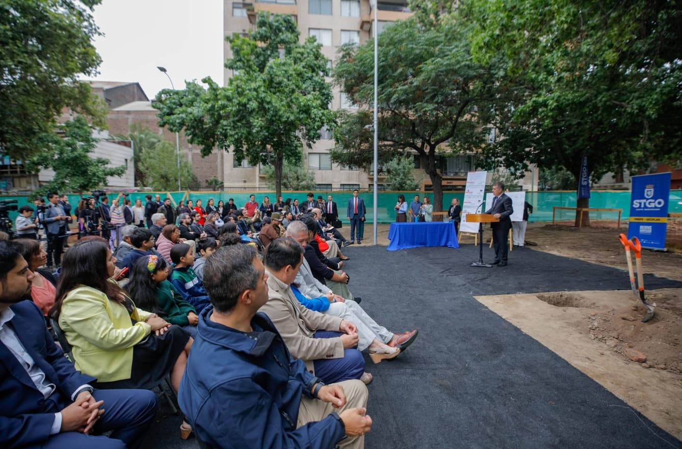 Santiago inicia las obras de mejoramiento del Parque Portales, con inversión de más de $4.600 millones