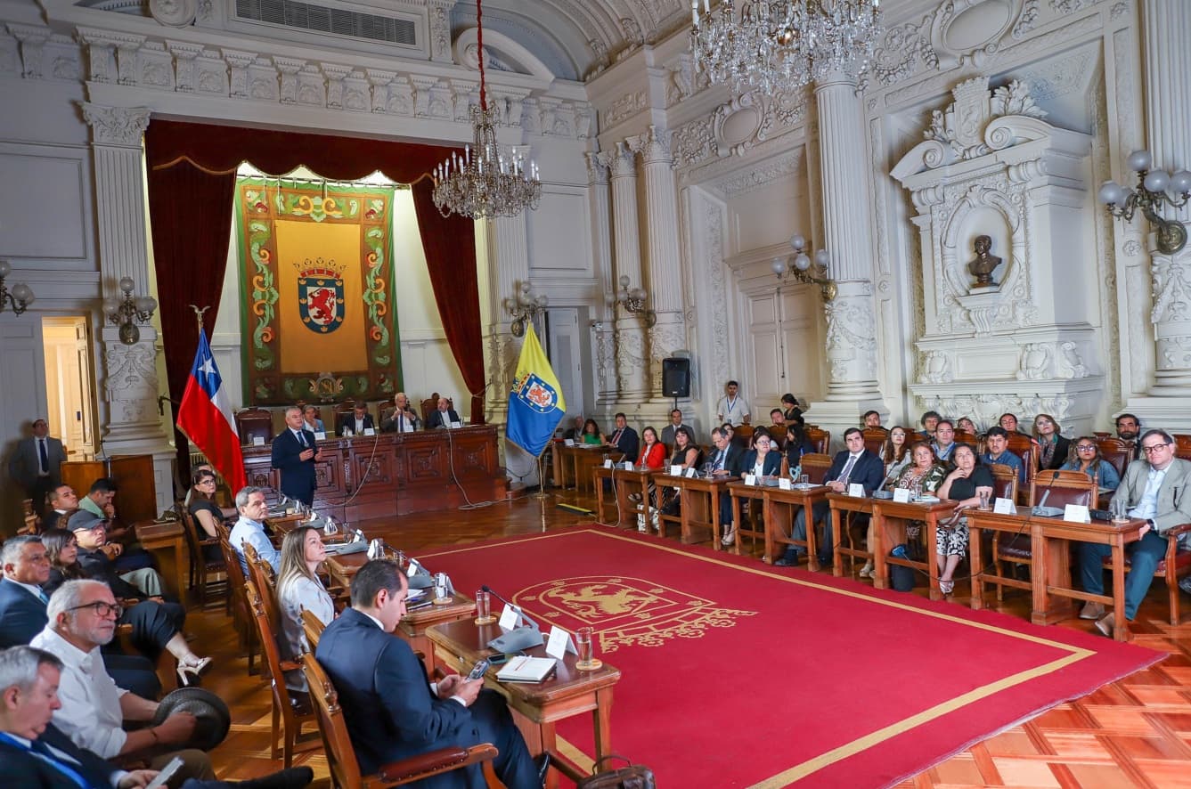 Santiago: Alcalde Mario Desbordes presenta balance de seguridad comunal 2025 