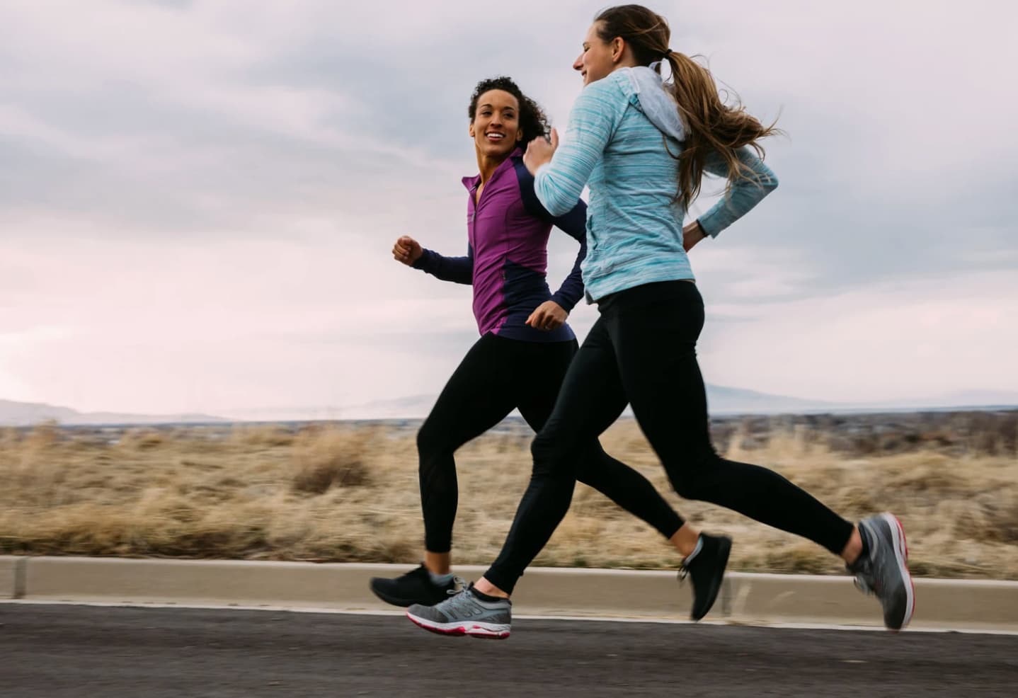 El running femenino crece en Chile y Women’s Night Out impulsa una nueva forma de correr en la ciudad