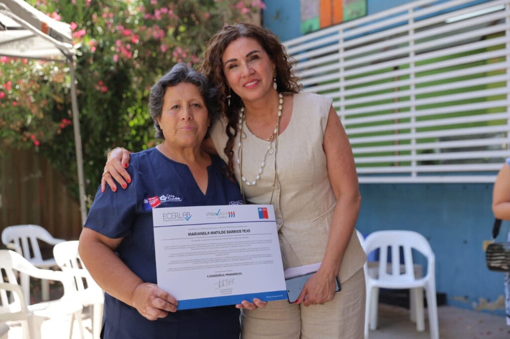 Asistentes del Programa de Cuidados Domiciliarios se certifican con Chile Valora en Recoleta